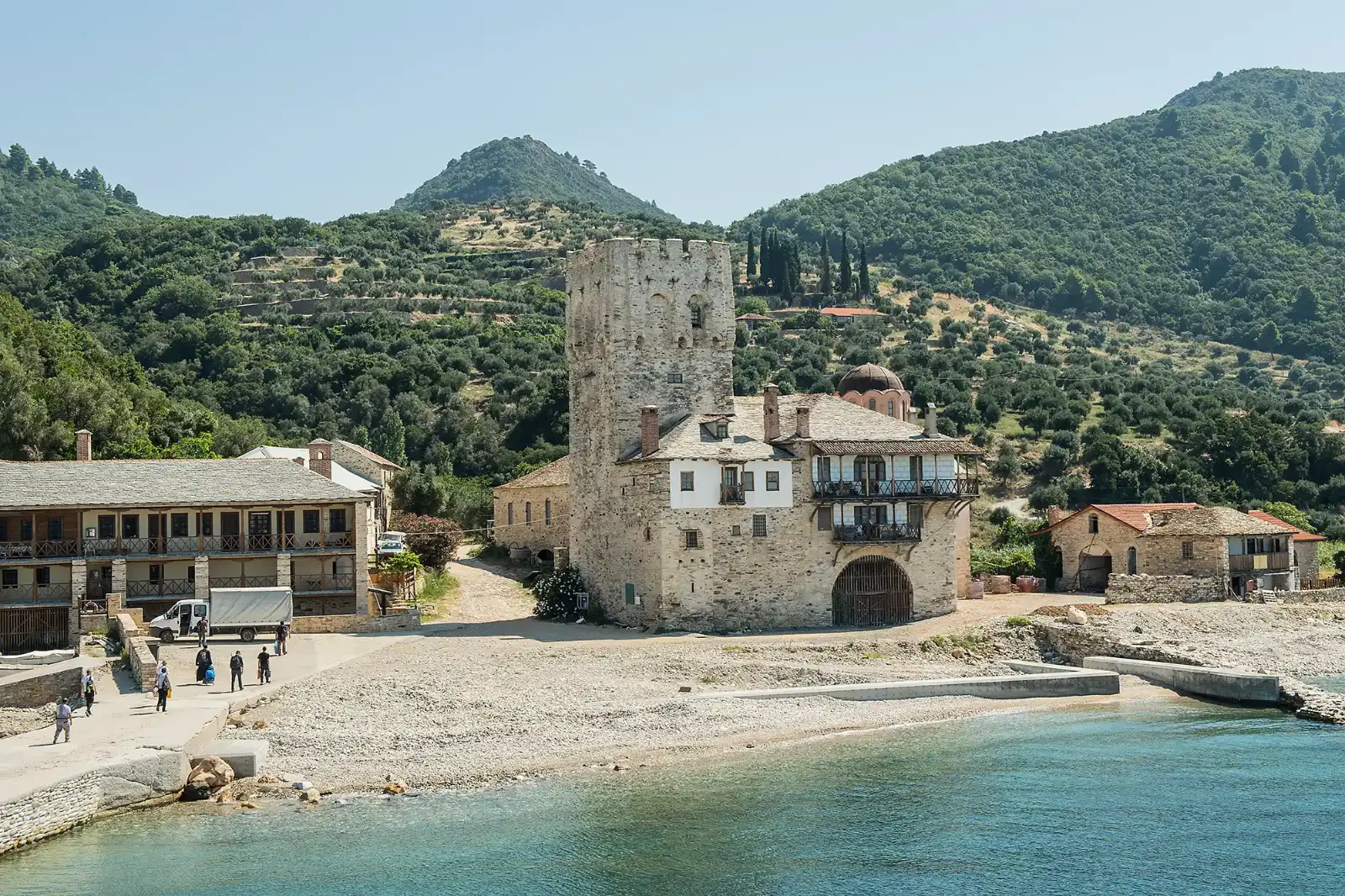 Hafen des orthodoxen Klosters Zografou auf der Halbinsel Athos, Chalkidiki, Griechenland 